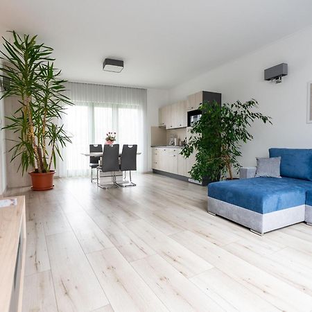 Jokai Apartman Dunafoldvar Экстерьер фото