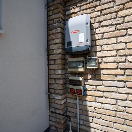 Jokai Apartman Dunafoldvar Экстерьер фото