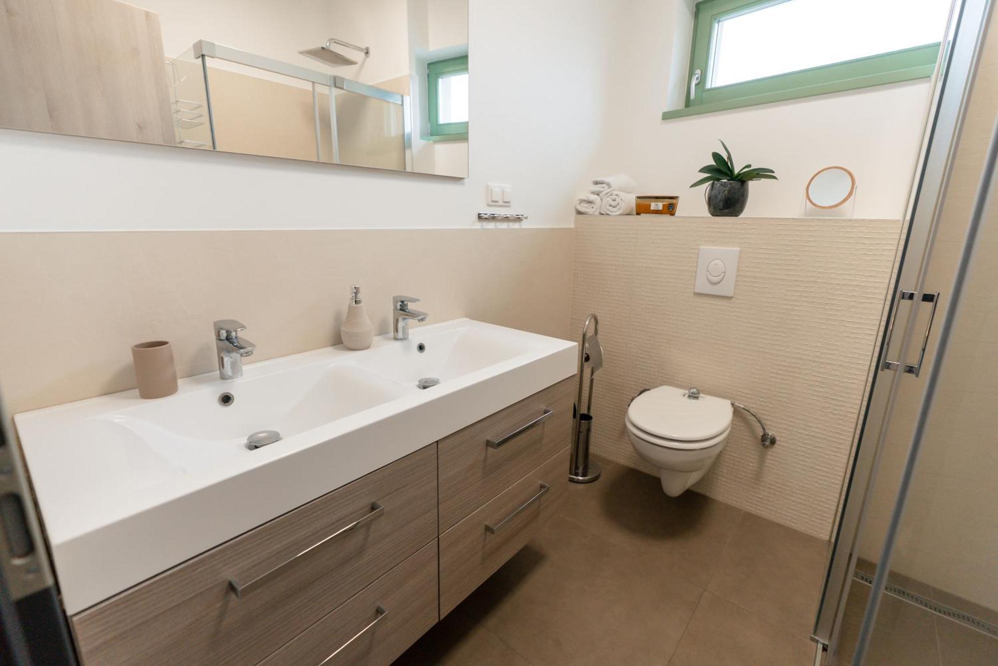 Jokai Apartman Dunafoldvar Экстерьер фото