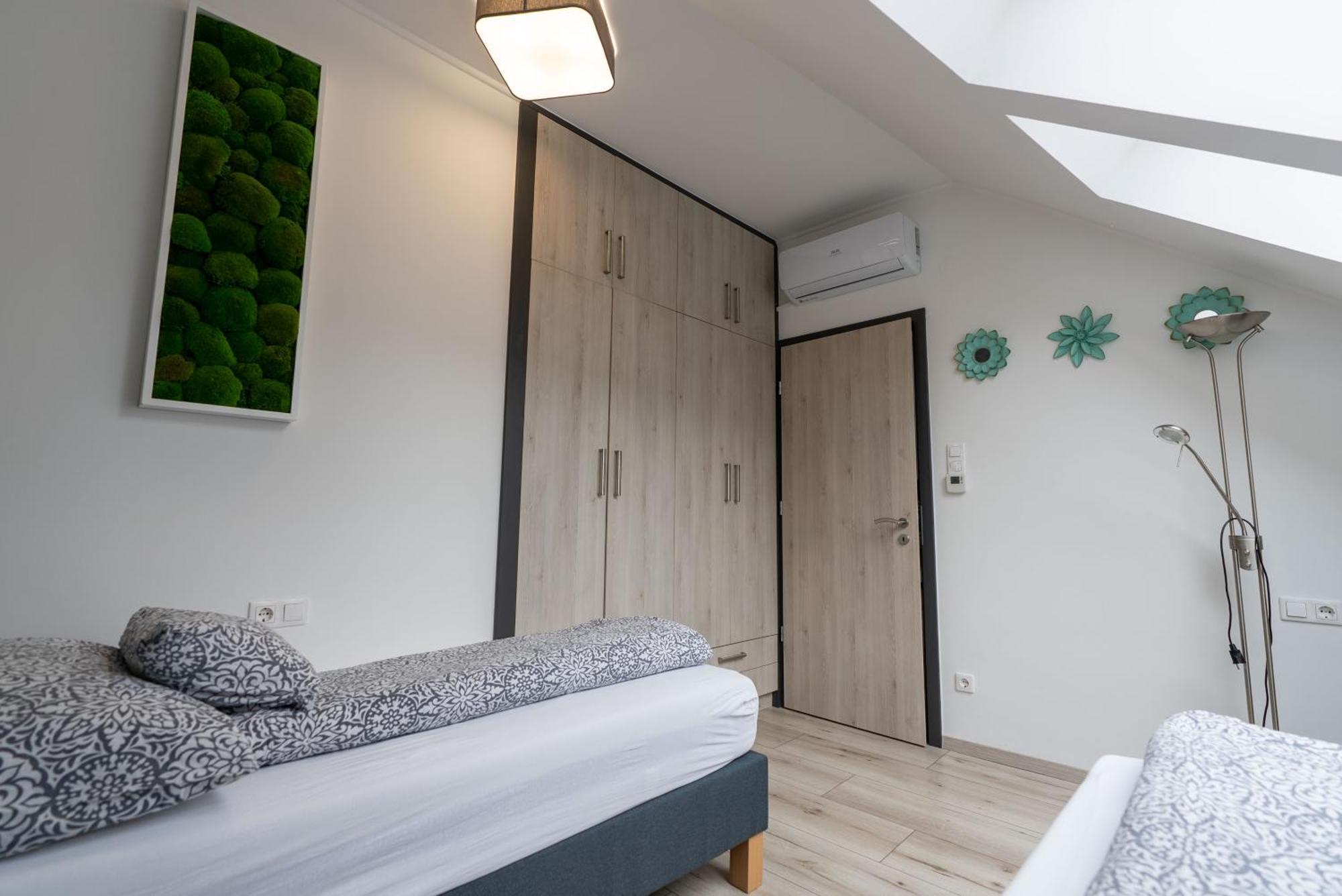 Jokai Apartman Dunafoldvar Экстерьер фото